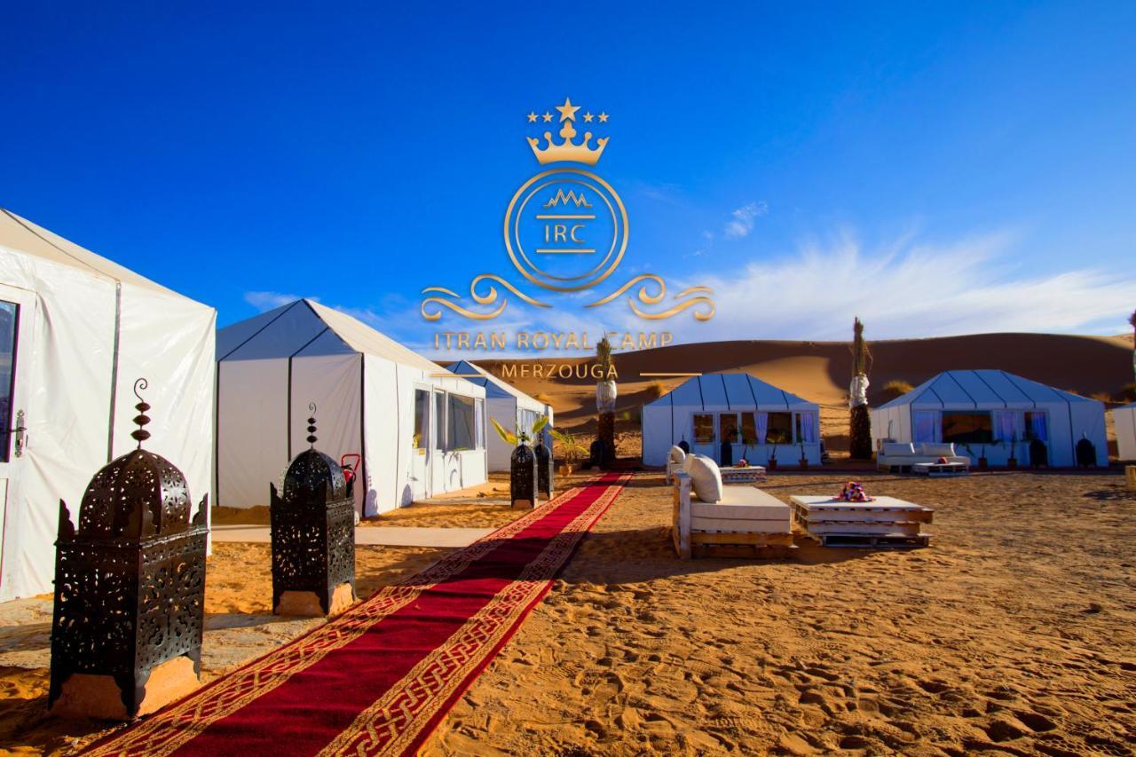 Itran Royal Camp Hotel Merzouga Bagian luar foto