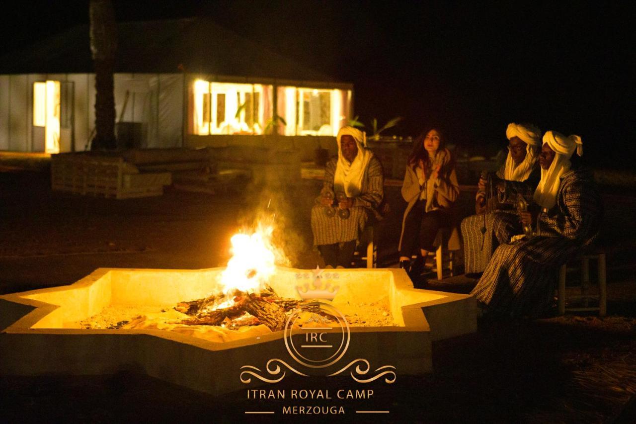 Itran Royal Camp Hotel Merzouga Bagian luar foto